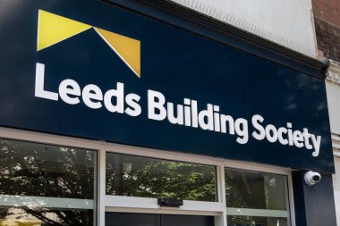 Nottingham, İngiltere - 28 Haziran 2025: İngiltere 'nin Nottingham şehrinde Leeds İnşaat Derneği' nin bir şubesi.