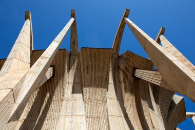 Loreto Kilisesi 'nin muhteşem dış görünüşü, aynı zamanda Parroquia del Mar olarak da bilinir, ya da İspanya' nın güzel kıyı kasabası Javea 'daki Balıkçı Kilisesi..