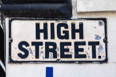 Kent, İngiltere 'deki tarihi Maidstone kasabasının ana caddesi için bir tabela..