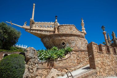 Benalmadena, İspanya 'daki büyüleyici Castillo de Colomare Kalesi' nin bir parçası. Kale, Kristof Kolomb 'un hayatına adanmış bir anıttır..