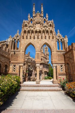 Benalmadena, İspanya 'daki büyüleyici Castillo de Colomare Kalesi. Kale, Kristof Kolomb 'un hayatına adanmış bir anıttır..