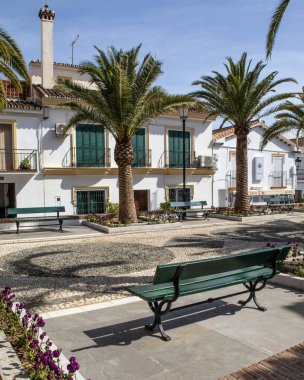 Benalmadena Pueblo 'daki güzel Plaza de Endülüs. İspanya' nın eski Benalmadena kasabası..