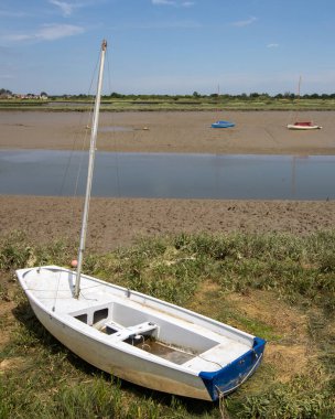Maldon, Essex, İngiltere 'de Chelmer Nehri' nin karşı kıyısına bakın..