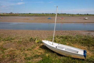Maldon, Essex, İngiltere 'de Chelmer Nehri' nin karşı kıyısına bakın..