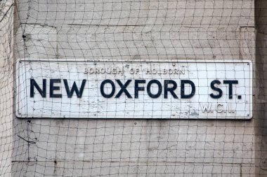 Londra, İngiltere 'deki New Oxford Caddesi için sokak tabelası..