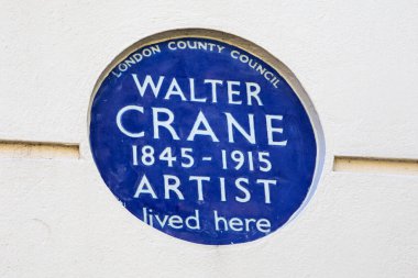 Londra, İngiltere - 29 Temmuz 2024: Londra 'nın Kensington bölgesindeki Holland Caddesi' nde bulunan mavi bir plaket, ünlü ressam Walter Crane 'in bir zamanlar yaşadığı yeri gösteriyor.