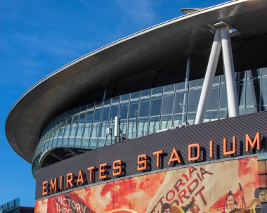 Londra, İngiltere - 2 Mart 2026: Emirates Stadyumu 'nun dışı - Kuzey Londra, İngiltere' deki Arsenal Futbol Kulübü 'nün merkezi..