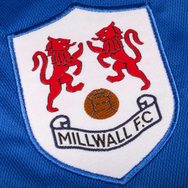 Insigne Millwall FC sur une chemise — Photo