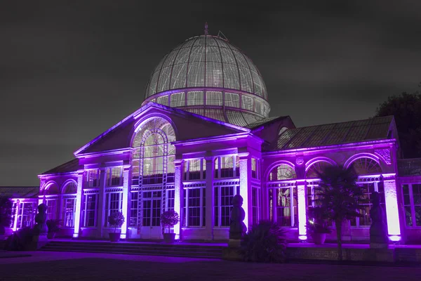 Il grande conservatorio nel parco Syon — Foto Stock