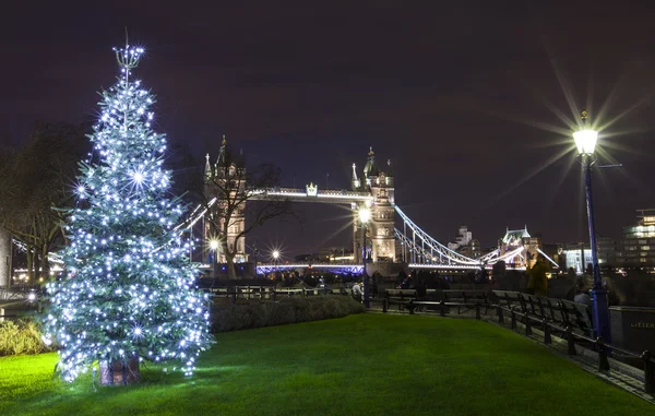 Tower Bridge no Natal — Fotografia de Stock