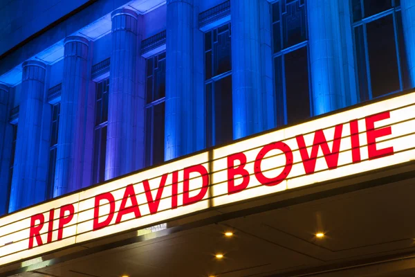 RIP David Bowie at the Hammersmith Apollo — Stockfoto