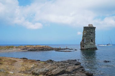 Korsika 'nın kuzey kıyısında Santa Maria della Chiapella turu. 14 Ağustos 2020. Editör fotoğrafı                              