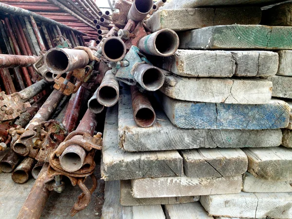 Pipes and planks — Stock Photo, Image