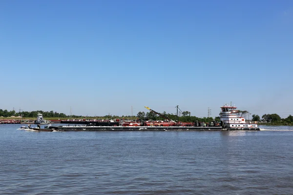 Barco de rebocador & Barca de casco duplo — Fotografia de Stock