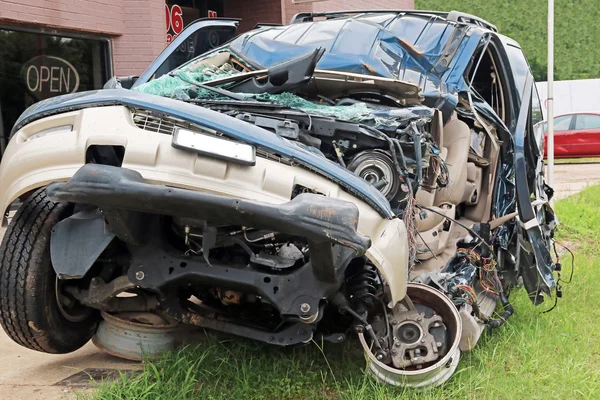 Car Wreck Driver Texting — Stock Photo, Image