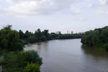 Romanya 'daki nehrin fotoğrafı Güzel Doğal