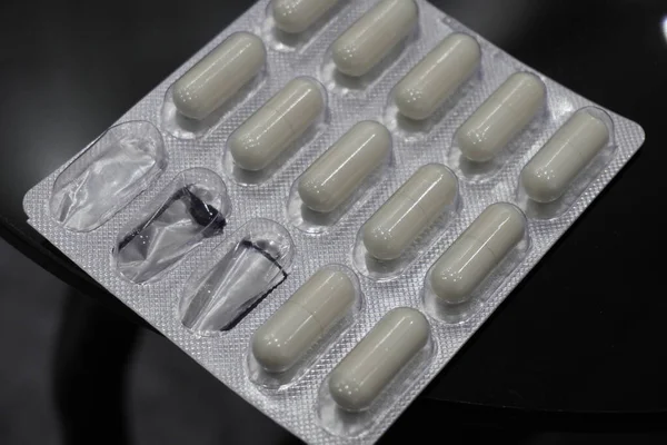 Blisterverpackungen Weiße Medikamentenblisterverpackung — Stockfoto