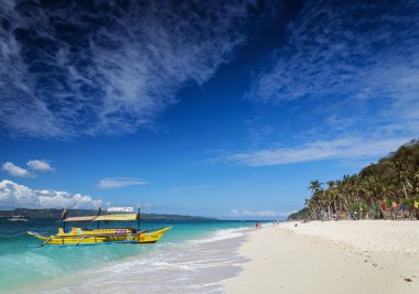 geleneksel filipino feribot taksi tur tekneleri puka beach boracay ph