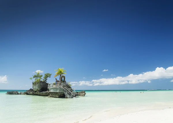 Tropikal plaj ve boracay Adası Filipin Hıristiyan Tapınak — Stok fotoğraf