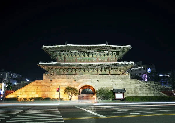 Dongdaemun gate landmark in seoul south korea — Stock Photo, Image