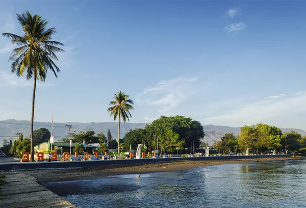 Centrala dili staden strandpromenaden i Östtimor — Stockfoto