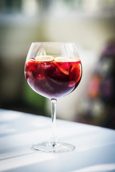 Red wine spanish famous traditional sangria gourmet cocktail dri — Stock Photo, Image