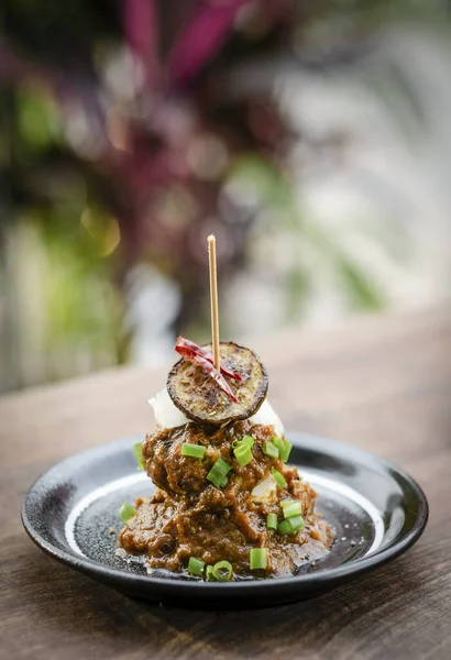 Vegan Quinoa Cakes Sicilian Roasted Eggplant Spicy Red Pepper Sauce — Stock Photo, Image