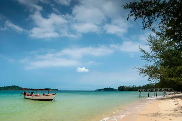 Barca Turistica Long Beach Sull Isola Paradiso Koh Kiev Vicino — Foto Stock