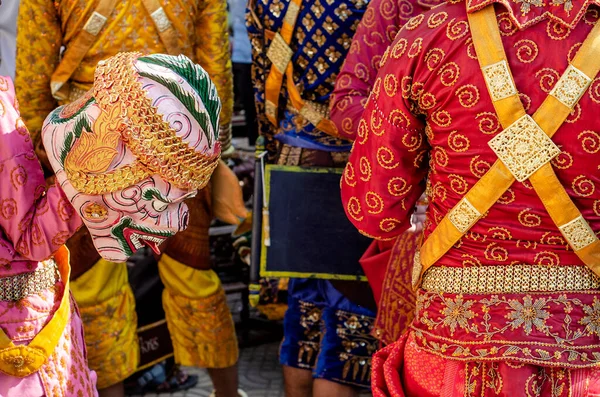 Artista Intérprete Con Traje Tradicional Ceremonia Baile Máscara Lakhon Khol — Foto de Stock