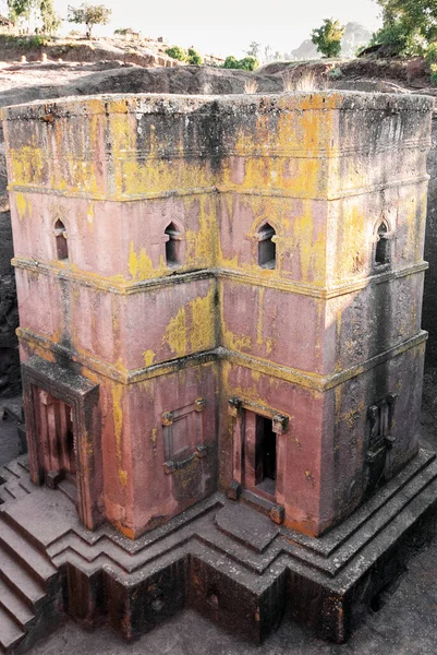 莱利贝拉古老的岩石凿成的单块教堂 是联合国教科文组织在北方少数民族地区的标志性遗址 — 图库照片