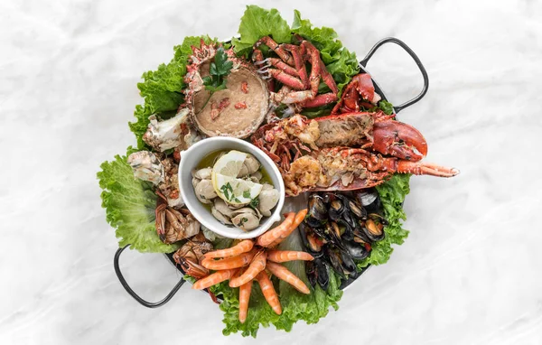 Campuran Mediterranean Seafood Gourmet Platter Spanish Restaurant Table Barcelona — Stok Foto