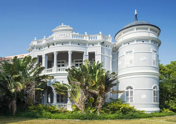 Portuguese colonial architecture mansion in macau china — Stock Photo, Image