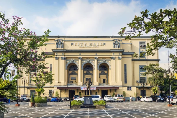 Prefeitura no centro de manila filipinas — Fotografia de Stock