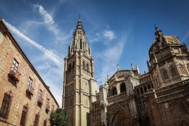 İspanya 'nın Toledo şehrinin meşhur simgesi Aziz Mary Katedrali.