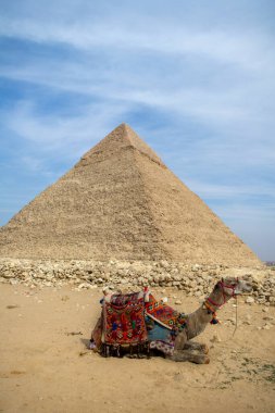 Kahire, Giza 'da eski Mısır' ın büyük piramitleri