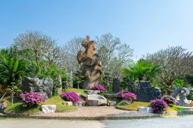PATTAYA, THAILAND - 18 Ocak 2019 Milyonlarca Yıl Taş Parkı ve Pattaya Timsah Çiftliği.
