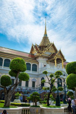 BANGKOK, THAILAND - 19 Ocak 2019: Bangkok Kraliyet Sarayı manzarası. Royal Grand Palace Bangkok 'ta ünlü bir yerdir..