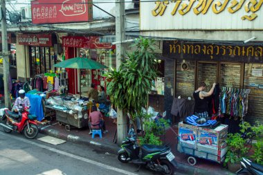 Bangkok, Tayland - 19 Ocak 2019: Tayland 'da Bangkok' ta bir turistin gözünden sokak manzarası