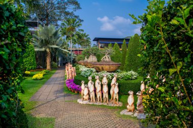 Nong Nooch Tropik Botanik Bahçesi, Pattaya, Tayland Bulutlu bir günde.