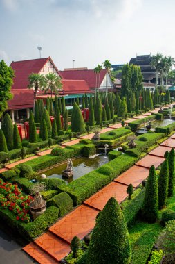 Nong Nooch Tropik Botanik Bahçesi, Pattaya, Tayland Bulutlu bir günde.
