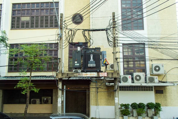 Bangkok, Tayland - 19 Ocak 2019: Tayland 'da Bangkok' ta bir turistin gözünden sokak manzarası