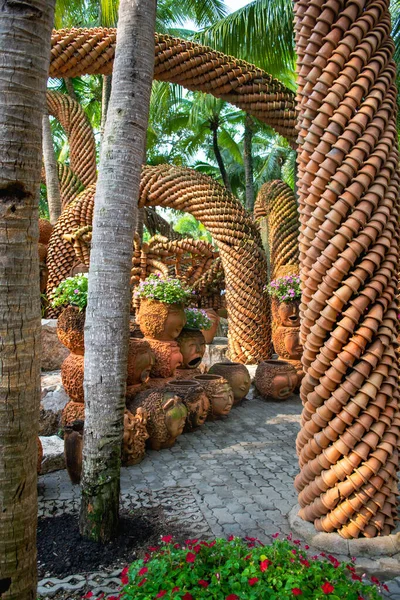 Kerámia Dekoráció Kertben Nong Nooch Trópusi Botanikus Kert Pattaya Thaiföld — Stock Fotó