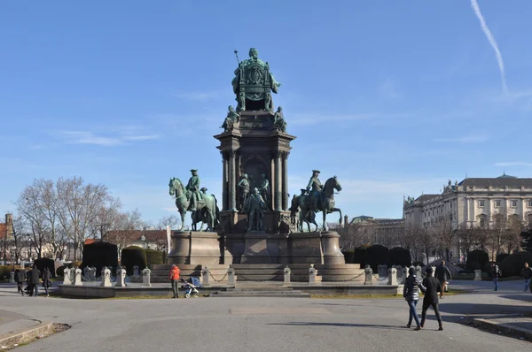 玛丽亚 · 特蕾莎纪念碑在维也纳 — 图库照片
