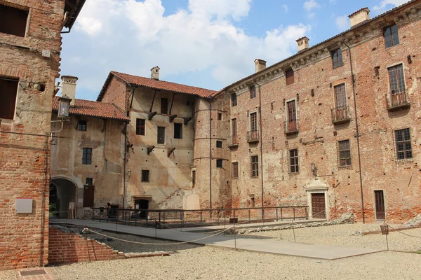 Lagnasco castle in Lagnasco — Stock Photo, Image