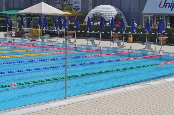 Stadio del Nuoto (som betyder simma stadium) i Riccione — Stockfoto