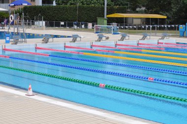 Stadio del Nuoto Riccione'da (yüzmek Stadyumu anlamına gelir)