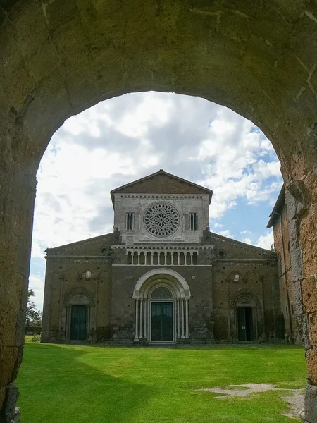 Kostel San pietro v tuscania — Stock fotografie