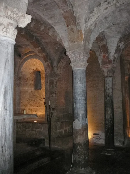 Santa Maria Assunta cripta catedral em Sutri — Fotografia de Stock