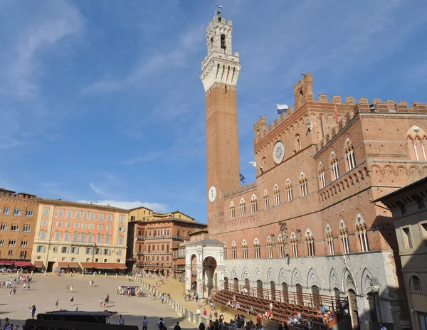 Siena 'daki Piazza del Campo