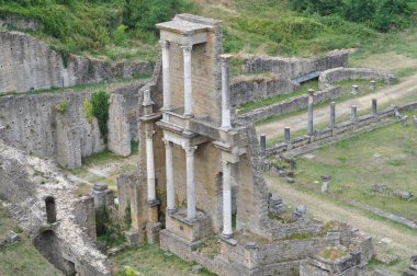 Volterra'da Roma Tiyatrosu